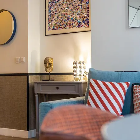 Edgar Louvre - Richelieu 2 Paryż